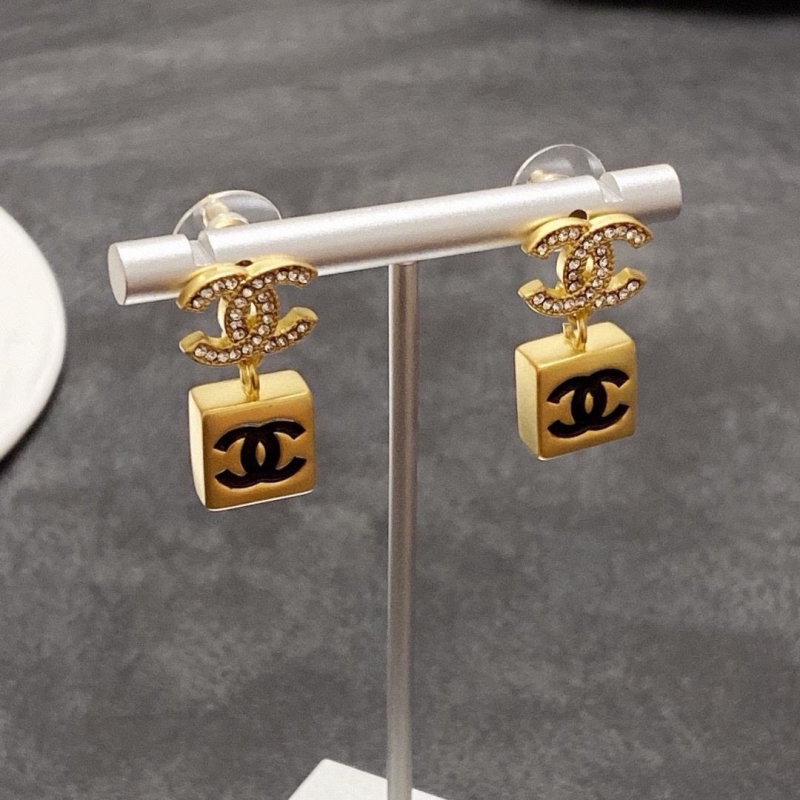 Ch**el earrings